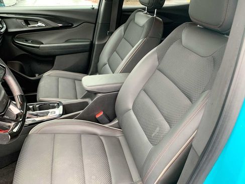 Certified 2021 Chevrolet TrailBlazer RS w/ Technology Package FWD image 18