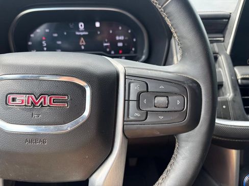 Used 2023 GMC Yukon XL SLT w/ SLT Luxury Package RWD image 30