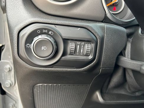 Used 2021 Jeep Wrangler Unlimited Sport AWD/4WD image 15