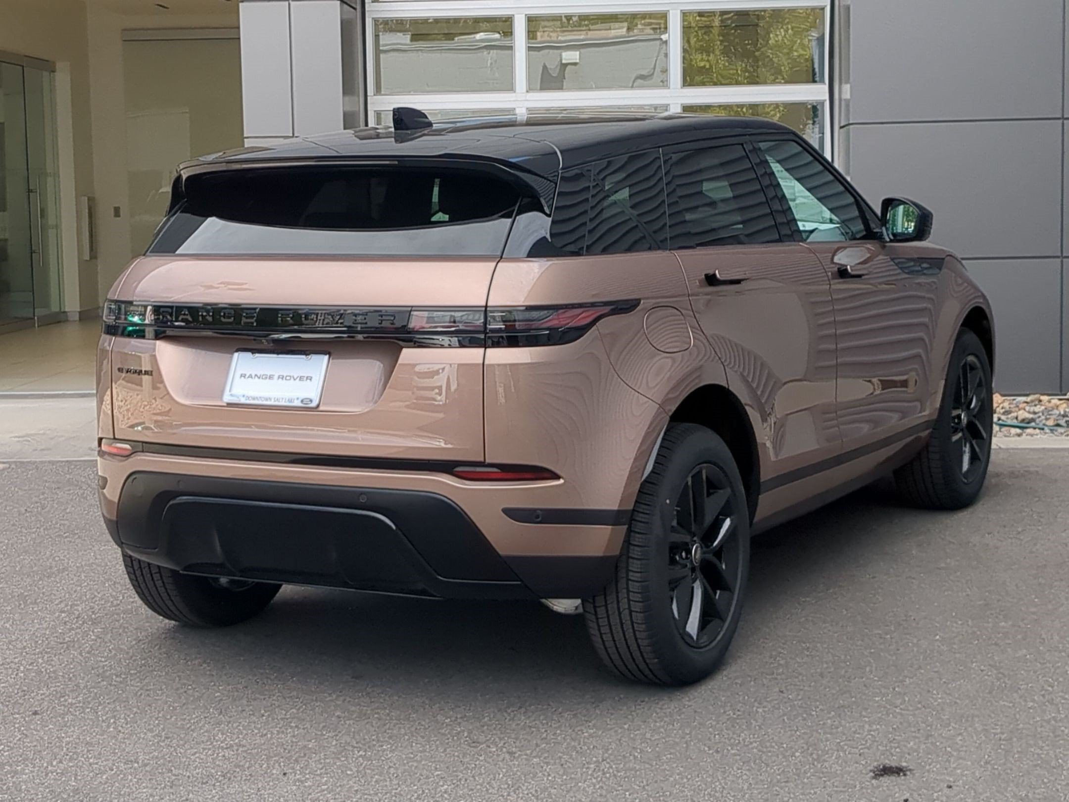 New 2026 Land Rover Range Rover Evoque S AWD/4WD image 5