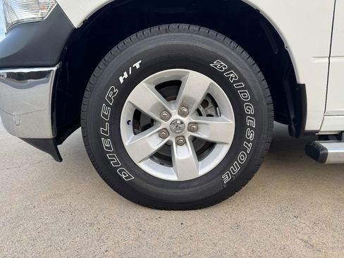 Used 2017 RAM 1500 Tradesman w/ Chrome Appearance Group image 9