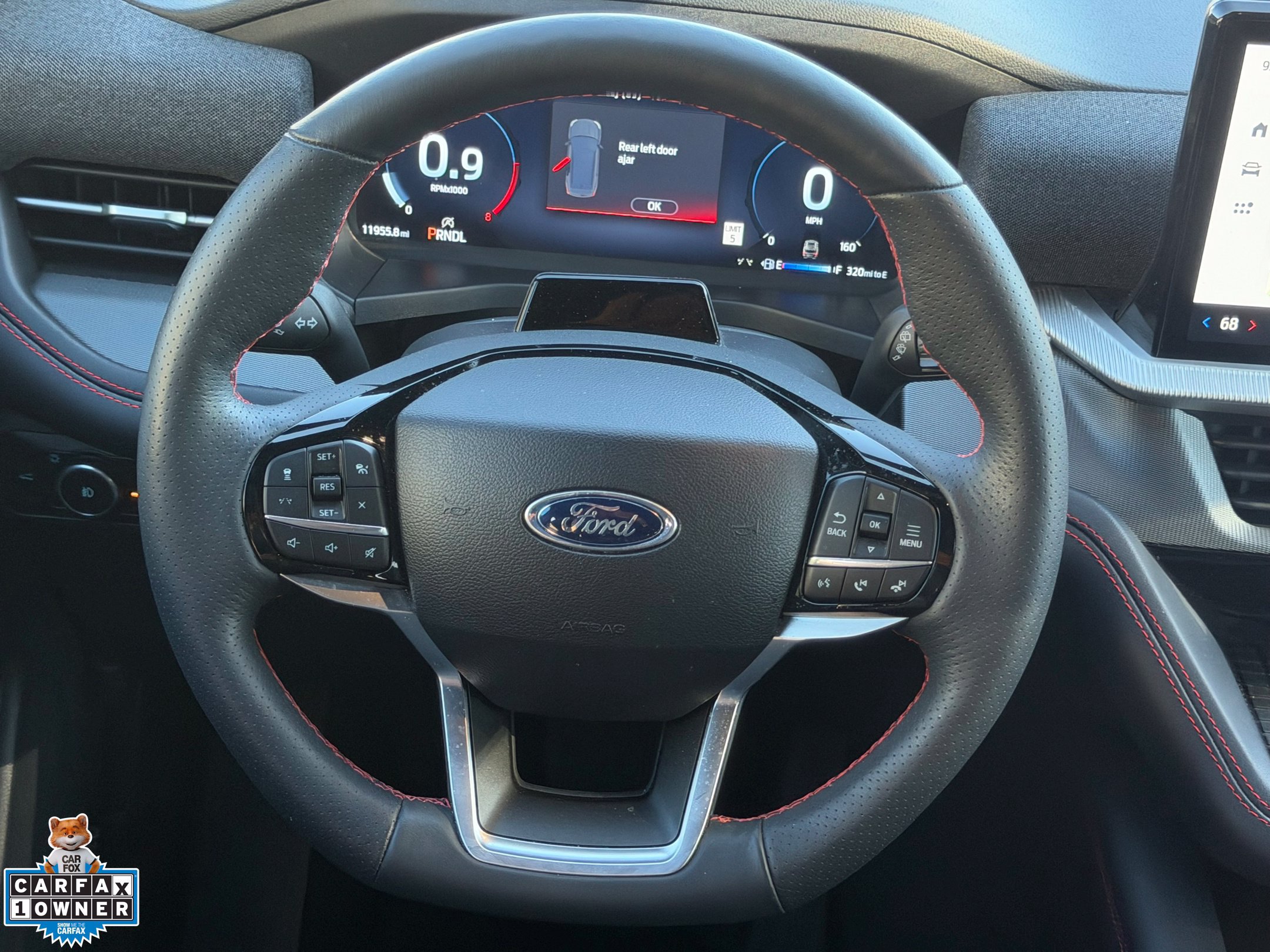 Used 2025 Ford Explorer ST-Line w/ Premium Package RWD image 12