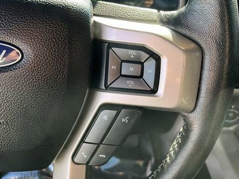 Used 2020 Ford F150 Lariat w/ Equipment Group 502A Luxury AWD/4WD image 10
