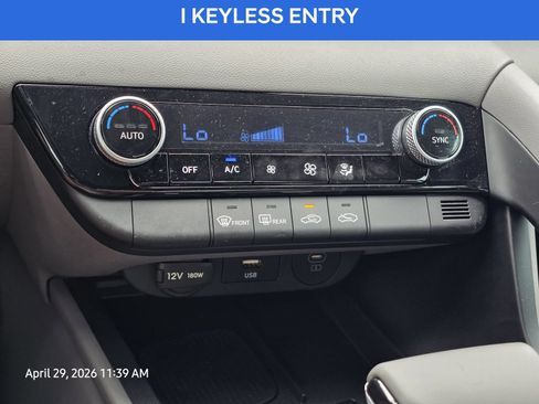 Used 2025 Hyundai Elantra Sport FWD image 22