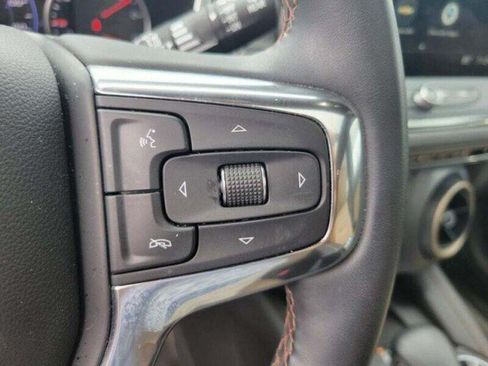 Used 2023 Chevrolet Blazer Premier w/ Driver Confidence II Package FWD image 19