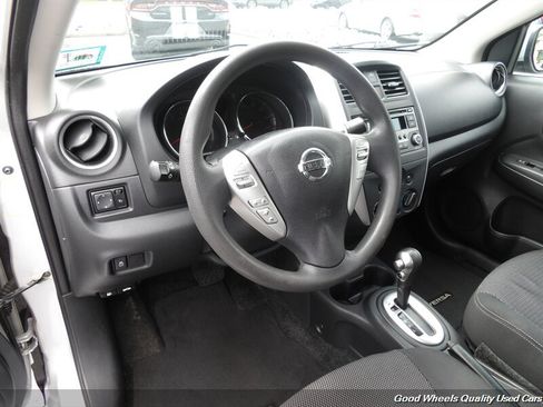 Used 2018 Nissan Versa SV FWD image 10