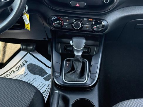 Used 2022 Kia Soul LX w/ Technology Package FWD image 10
