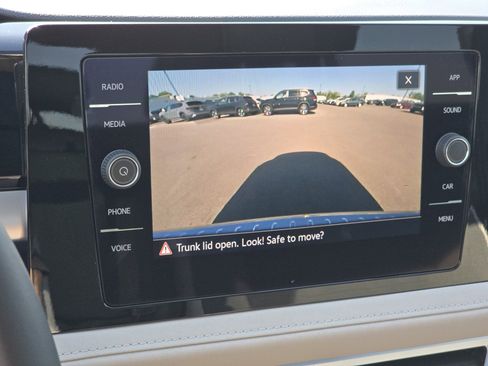 New 2025 Volkswagen Taos SE image 23