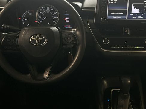Used 2021 Toyota Corolla LE FWD image 16