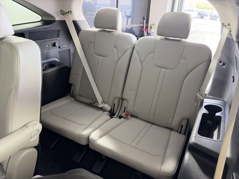 Certified 2023 Kia Sorento SX AWD/4WD image 8