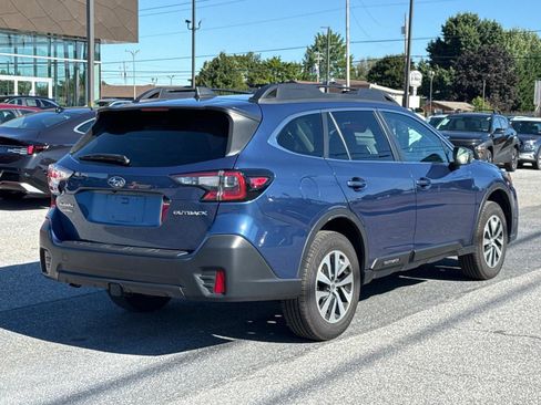 Used 2022 Subaru Outback Premium image 24
