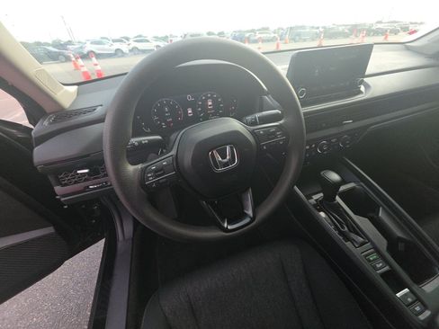 Used 2024 Honda Accord EX image 10