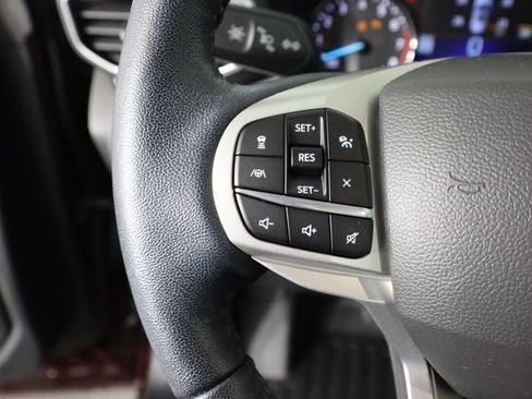 Certified 2022 Ford Explorer XLT w/ Equipment Group 202A image 36