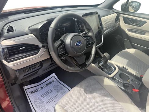 Used 2025 Subaru Forester Premium image 7