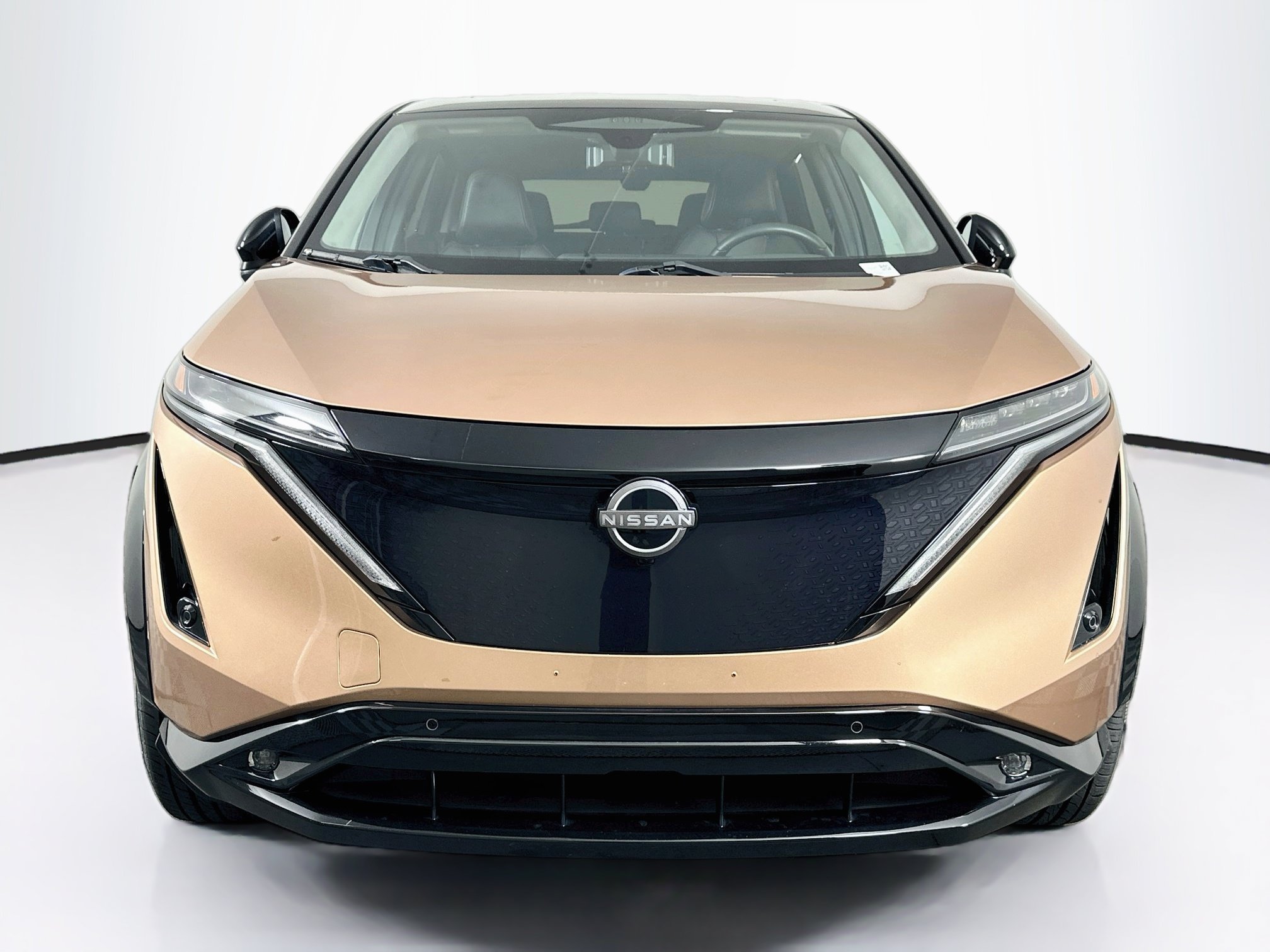 Used 2023 Nissan Ariya FWD image 2