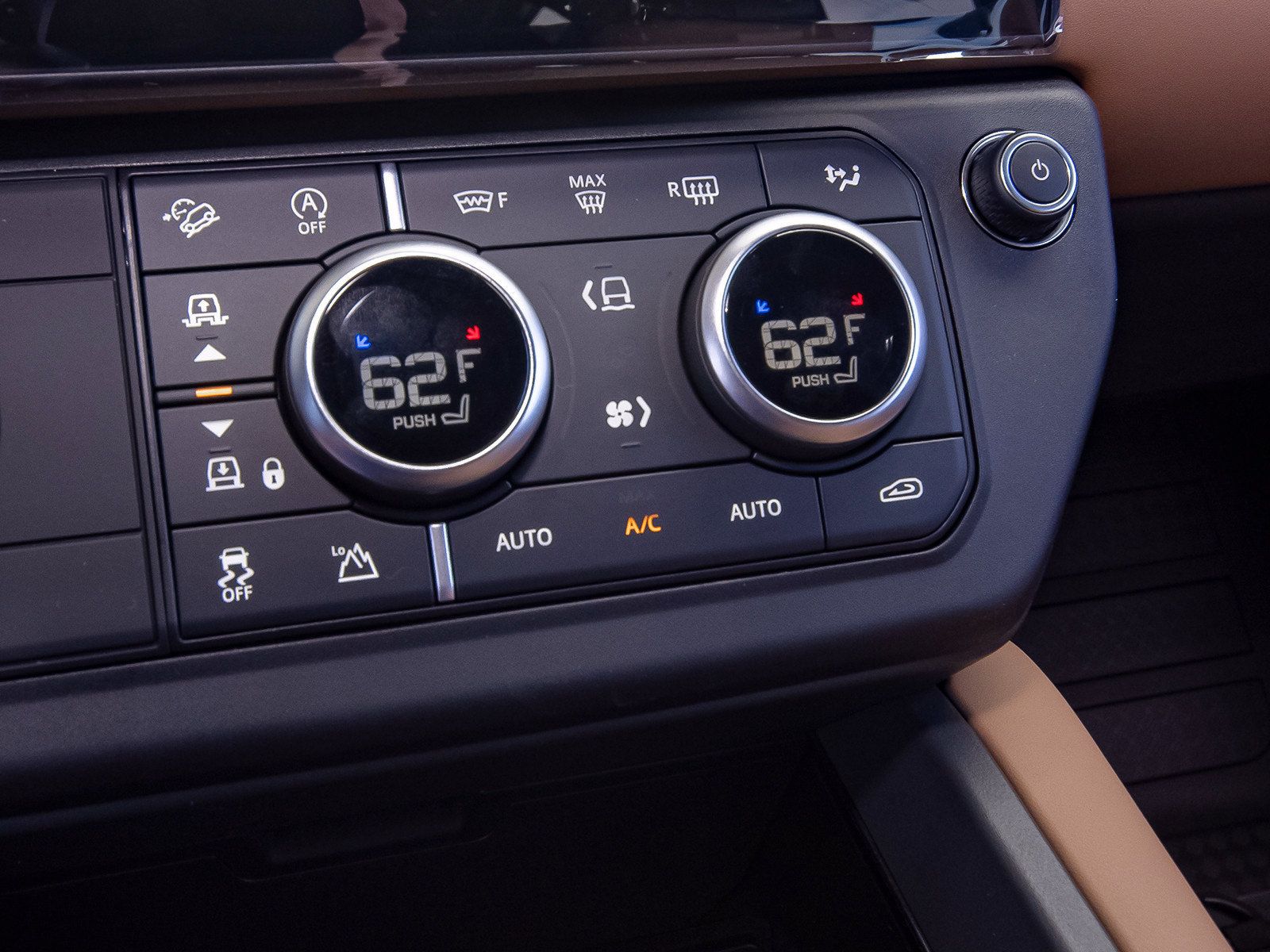 New 2026 Land Rover Defender 110 X-Dynamic SE AWD/4WD image 28