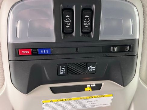 Used 2019 Subaru Crosstrek 2.0i Limited w/ Moonroof Package w/Navigation image 19