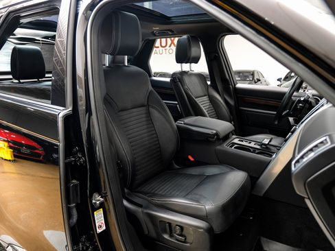 Used 2023 Land Rover Discovery S R-Dynamic image 40