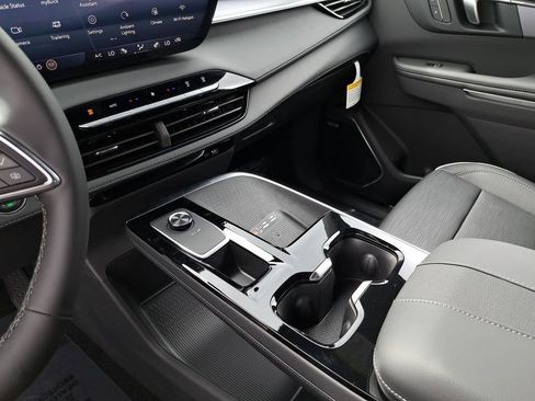 New 2026 Buick Enclave Sport Touring w/ Power Package FWD image 27