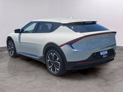 Certified 2024 Kia EV6 Wind AWD/4WD image 6