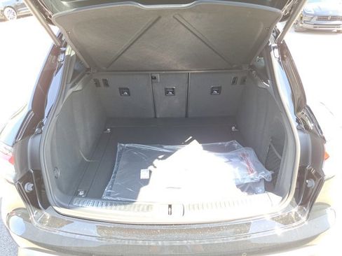 Used 2025 Porsche Macan image 15