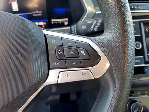 Certified 2022 Volkswagen Tiguan S image 29