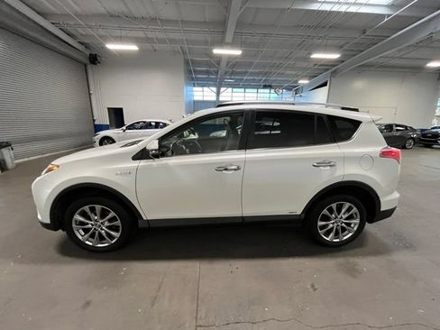 Used 2018 Toyota RAV4 Limited w/ Advanced Technology Package AWD/4WD image 6