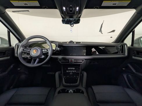 New 2026 Porsche Cayenne image 20