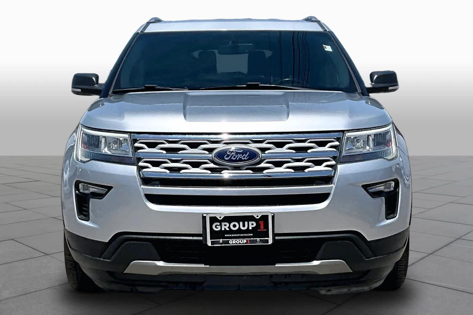 Used 2019 Ford Explorer XLT w/ Equipment Group 201A FWD image 4