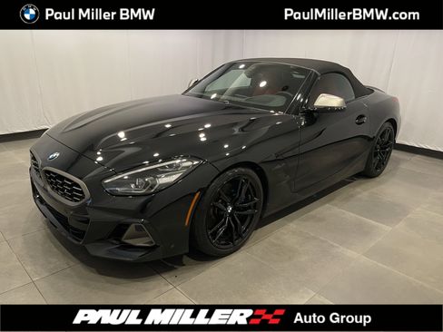 Used 2025 BMW Z4 M40i w/ Premium Package image 1
