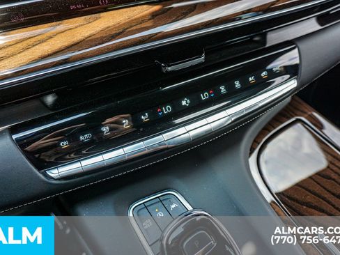 Used 2023 Cadillac Escalade Sport Platinum w/ LPO, ONYX Package AWD/4WD image 42