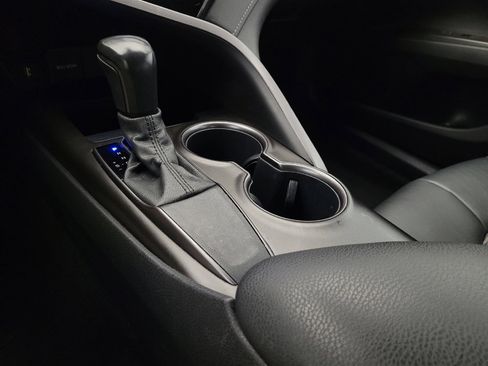 Used 2021 Toyota Camry SE image 26