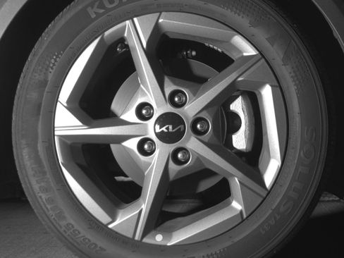 Used 2025 Kia K4 FWD image 13