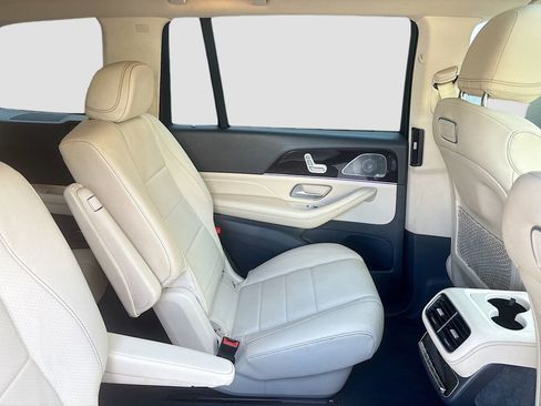 Used 2020 Mercedes-Benz GLS 450 4MATIC image 22