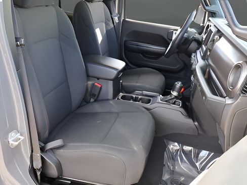 Used 2020 Jeep Wrangler Unlimited Sport S AWD/4WD image 19