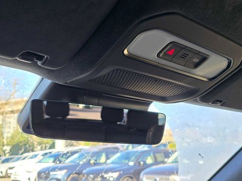 Used 2025 Rivian R1S Adventure image 28