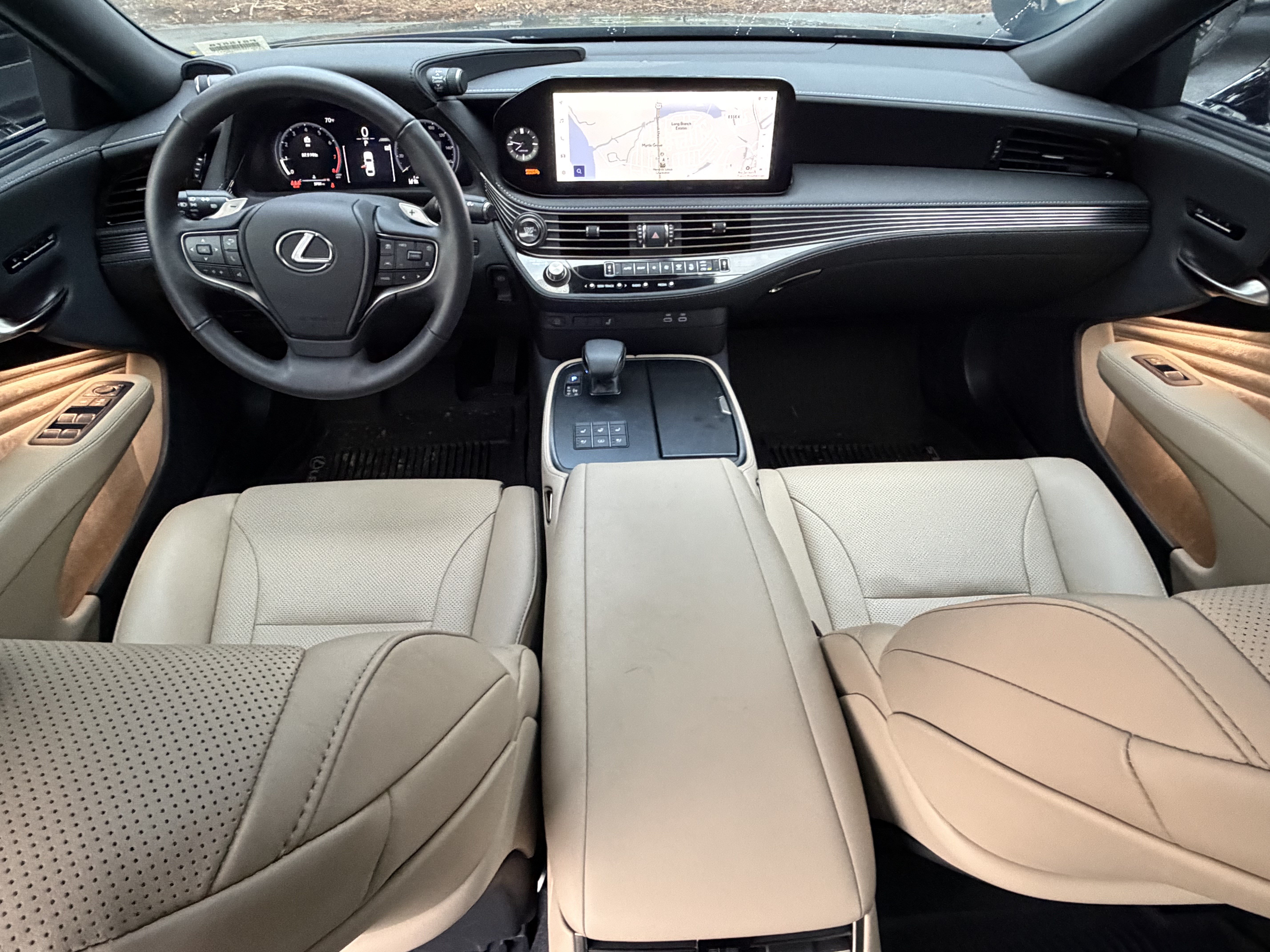 Used 2025 Lexus LS 500 RWD image 33