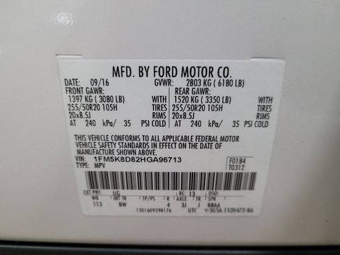 Used 2017 Ford Explorer XLT w/ Equipment Group 202A AWD/4WD image 33