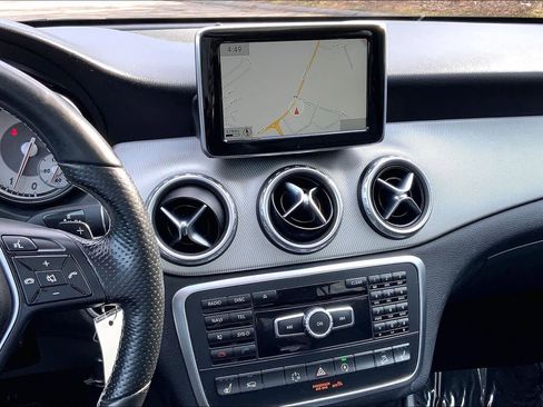 Used 2015 Mercedes-Benz GLA 250 4MATIC image 6