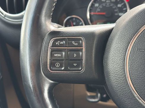 Used 2013 Jeep Wrangler Unlimited Sahara w/ Connectivity Group AWD/4WD image 25