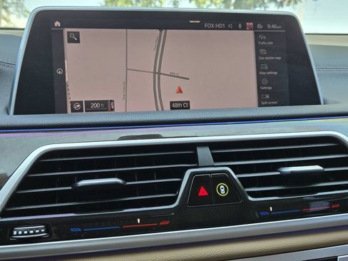 Used 2022 BMW 740i RWD image 12