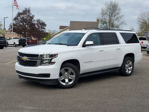 Used 2018 Chevrolet Suburban LT AWD/4WD image 31