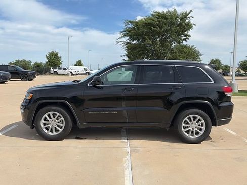 Used 2021 Jeep Grand Cherokee Laredo w/ Security & Convenience Group image 6