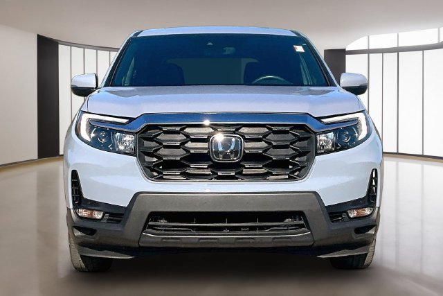 Used 2024 Honda Passport EX-L image 2