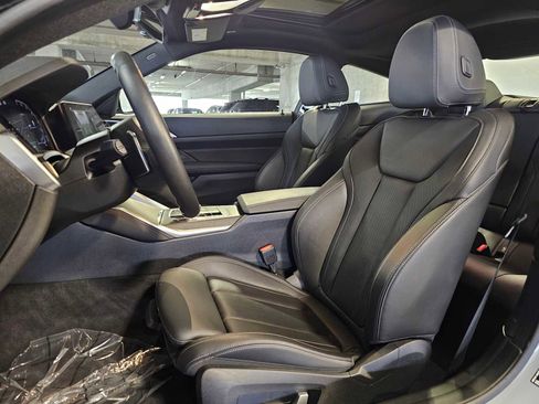Used 2023 BMW 430i xDrive Coupe w/ M Sport Package AWD/4WD image 31