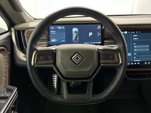 Used 2023 Rivian R1S Adventure image 28