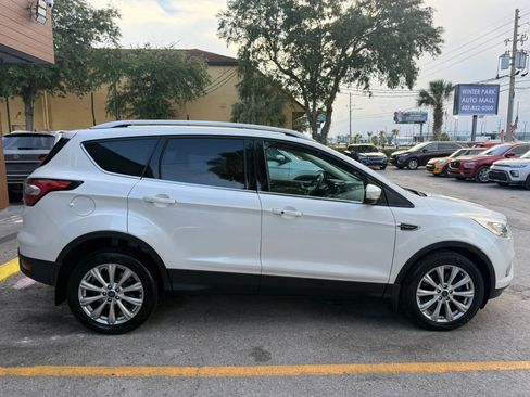 Used 2017 Ford Escape Titanium w/ Equipment Group 301A AWD/4WD image 4