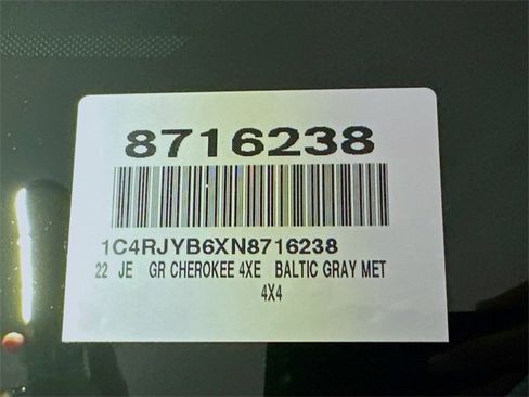 Used 2022 Jeep Grand Cherokee Limited 4xe image 30