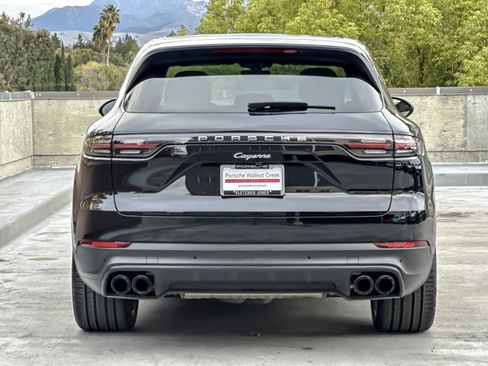 Used 2023 Porsche Cayenne image 7