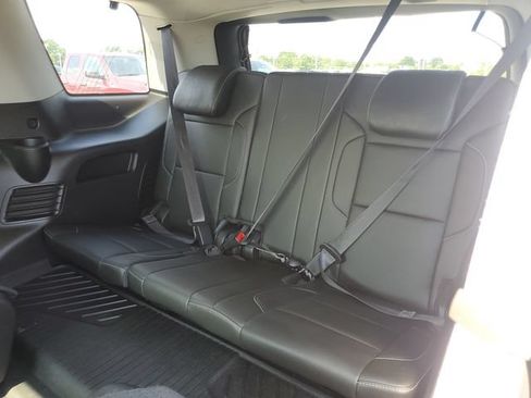 Used 2019 Chevrolet Tahoe Premier AWD/4WD image 14